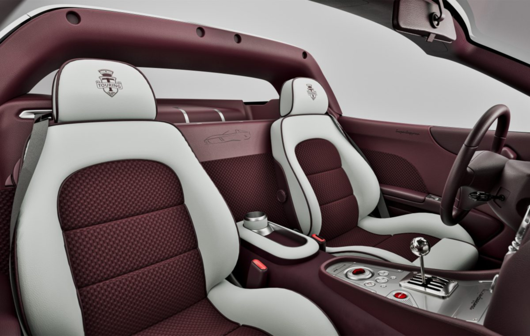 SMALL_aperta-interior-3-1200x761